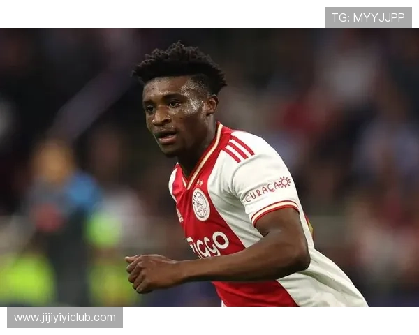 库杜斯本赛季过人数据惊人68次尝试32次成功领跑五大联赛